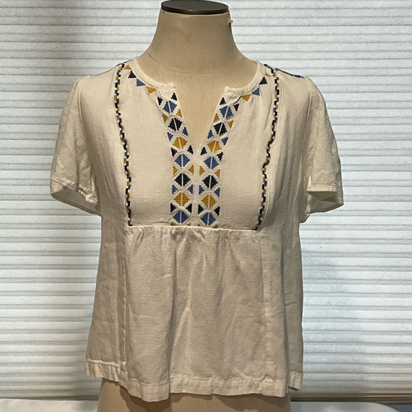 Skies Are Blue Geometric Embroidered Cream Blouse - Picture 1 of 9